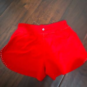 Find your pace 3 in short - Red